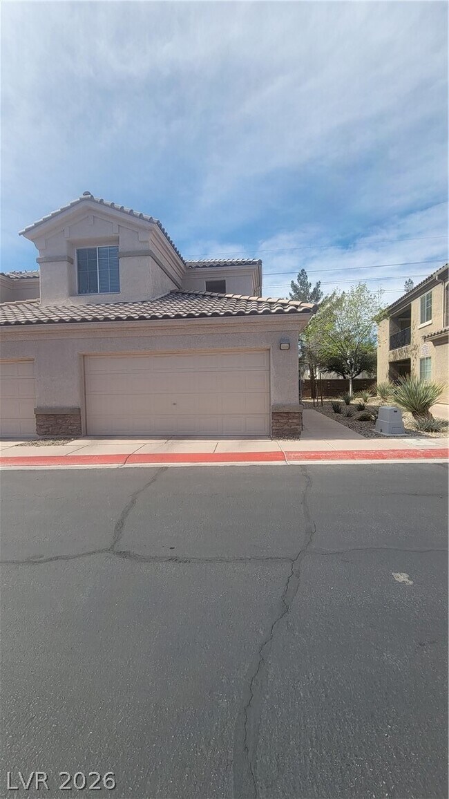 Foto del edificio - 6725 Abruzzi Dr