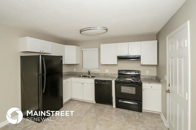 Building Photo - 5908 Elizabeth Dr