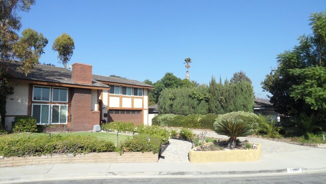 Foto del edificio - POOL HOME 4BR, 2.5BA, Yorba Linda, Cul-de-...