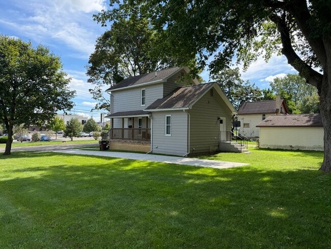 Building Photo - 512 Blackman St