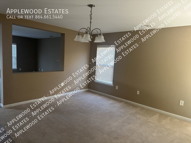 Foto del edificio - 184 Stonewood Crossing Dr