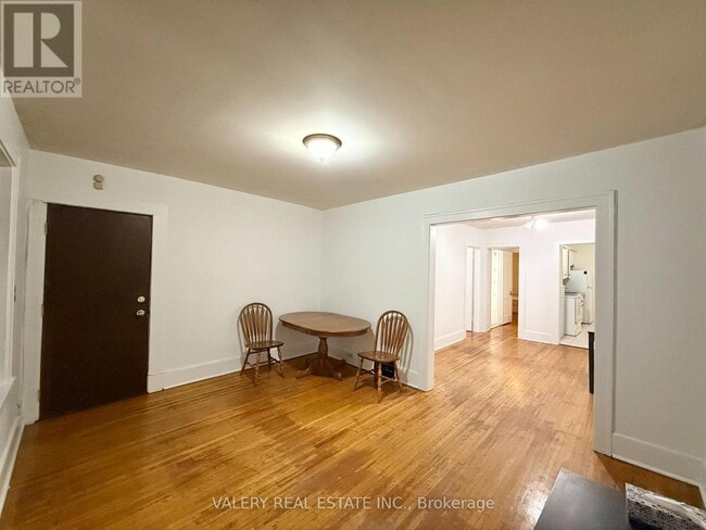 Building Photo - 1093 Howard Ave