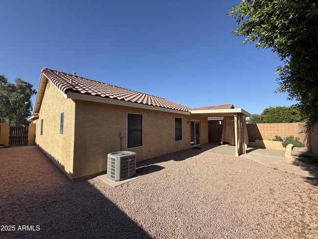 Building Photo - 2387 E Winchester Pl