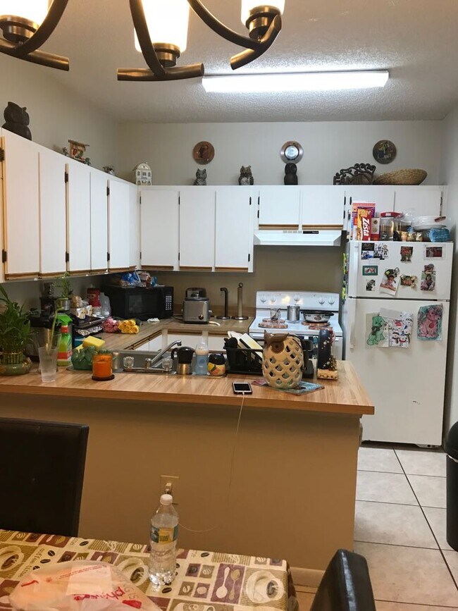 Foto del edificio - 18328 NW 68th Ave