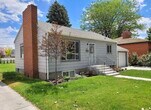 Primary Photo - 1735 Burton Ave