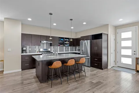 Foto del edificio - 3319 Cranston Cir