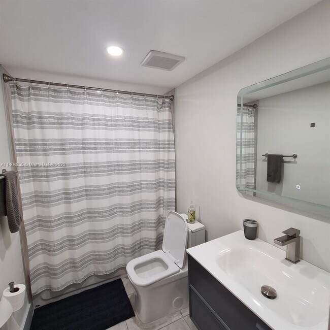 Building Photo - 4101 Indian Creek Dr