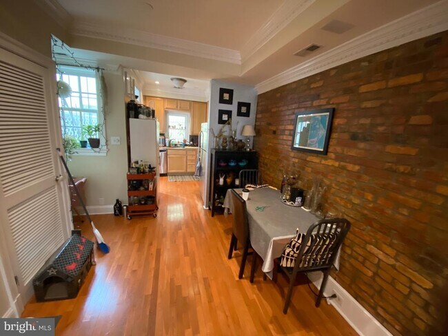 Foto del edificio - 2128 10th St NW