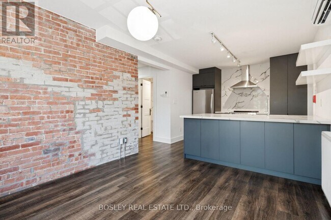 Photo du bâtiment - 334 Gladstone Ave