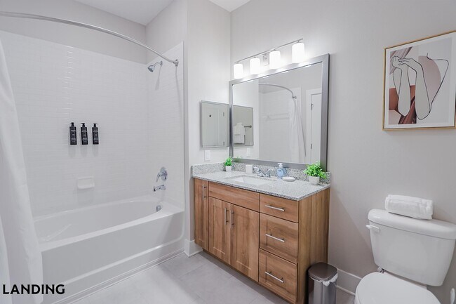 Foto del edificio - 2361 Commerce Park Dr NE