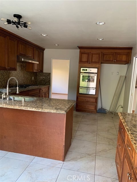 Foto del edificio - 6345 Sattes Dr