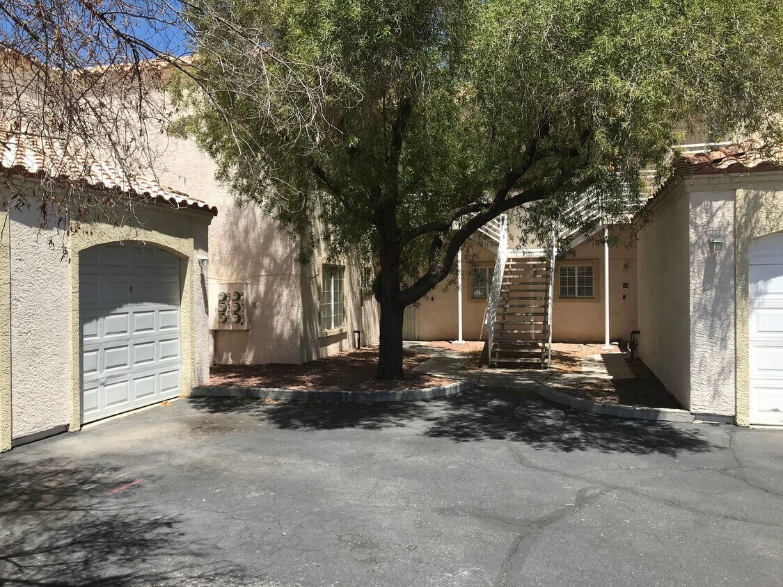 Primary Photo - 2 bedroom 2 bathroom Condo