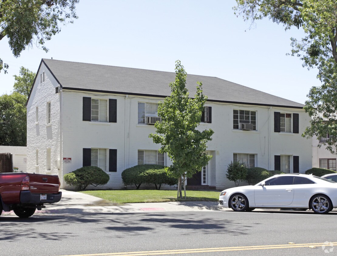 Building Photo - 678 Dave Brubeck Way