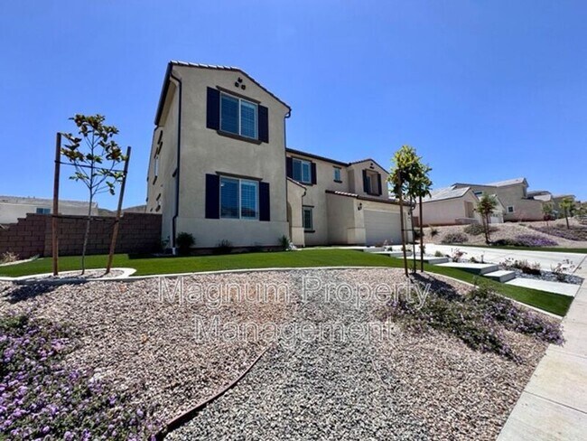 Building Photo - 25181 Desert Sage Dr