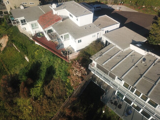 Foto del edificio - 2363 Jefferson St