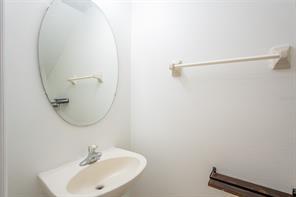 Foto del edificio - 716 Cresting Oak Cir