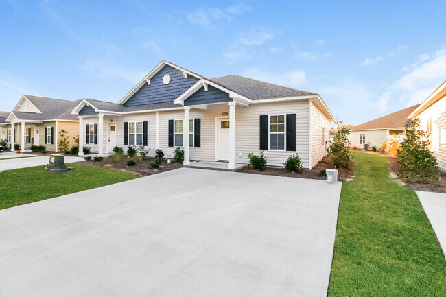 Building Photo - 179 Highlands Glen Dr, Shallotte, NC