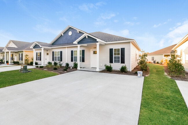 Foto del edificio - 179 Highlands Glen Dr, Shallotte, NC
