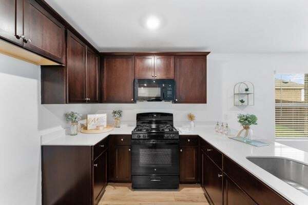 Foto del edificio - 1701 Madison Dr