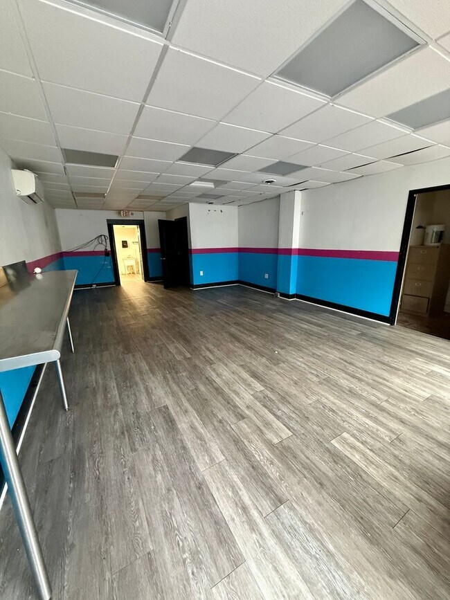 Foto del edificio - Bring Your Vision to Downtown Smryna!