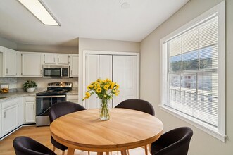 Interior Photo - Sun Valley Apartments