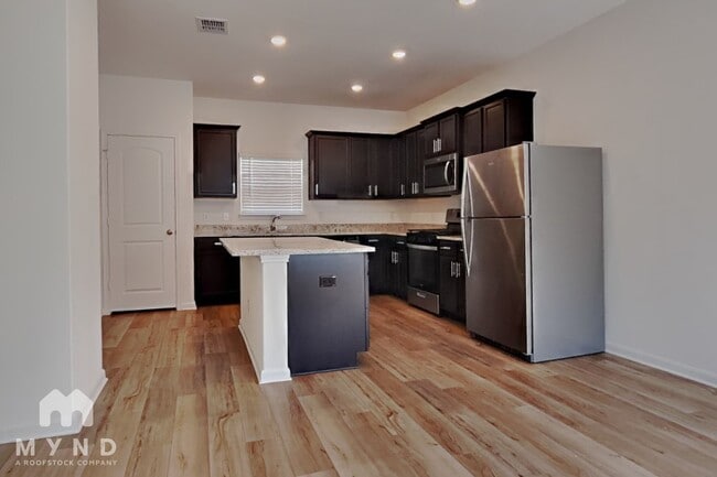 Building Photo - 10853 Quinn Ct