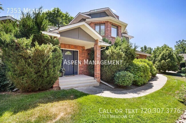 Foto del edificio - Exceptional Gunbarrel Home backing to Priv...