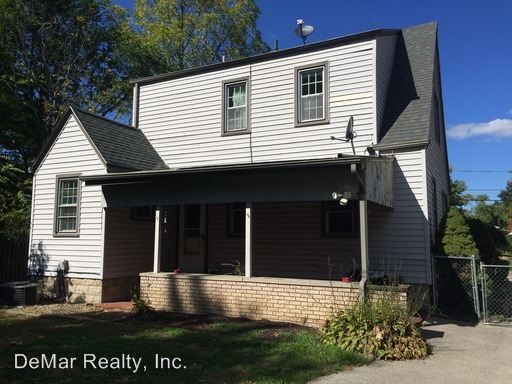 Building Photo - 33 Leighton Ave