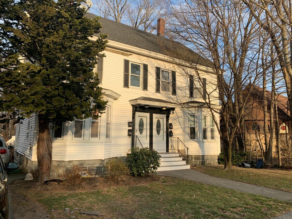 Primary Photo - 380 Main St