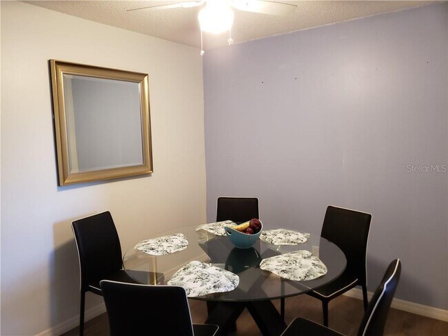 Foto del edificio - 1144 85th Terrace N