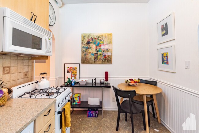 Foto del edificio - 649 W Wrightwood Ave