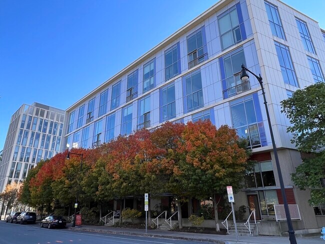Foto del edificio - 1 Earhart St
