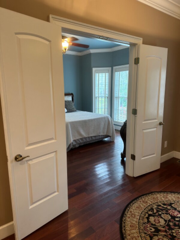Primary Photo - 105 Francis Marion Dr