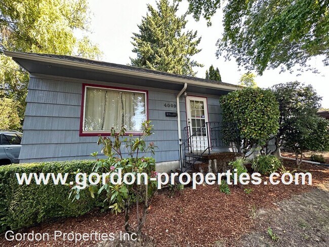 Building Photo - 3 br, 1 bath House - 4009 SE Flavel St