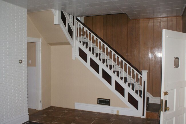 Foto del edificio - 2646 Terrace Ln