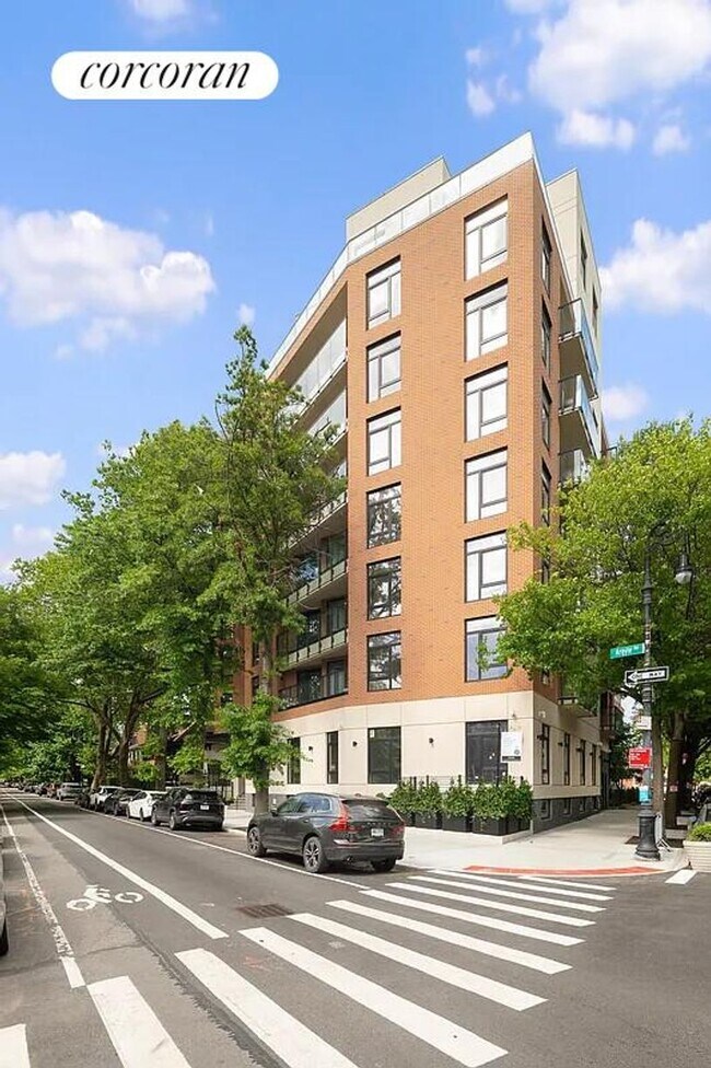 Foto del edificio - 585 Argyle Rd