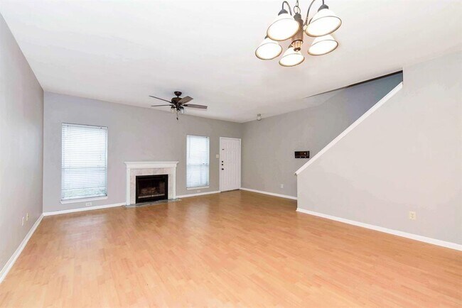 Building Photo - 8063 El Mundo St