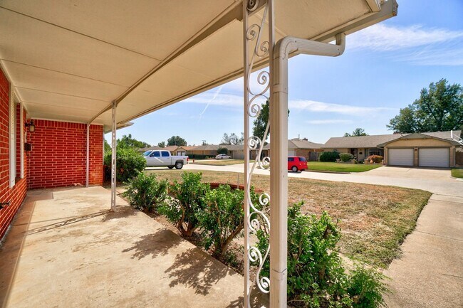 Foto del edificio - 3 Bed 2 Bath in Midwest City!