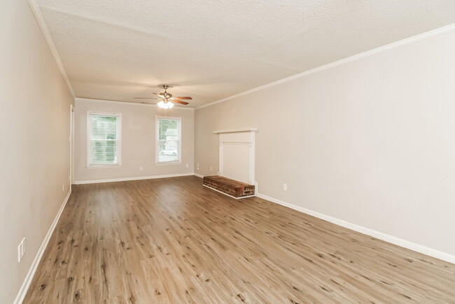 Building Photo - 2507 Spaight Ct