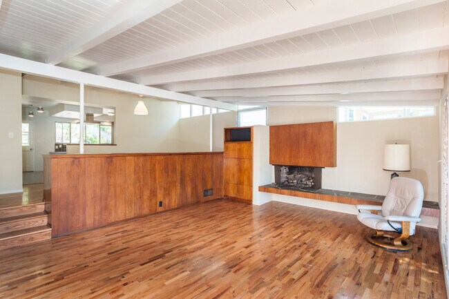 Foto del edificio - 694 San Lorenzo St