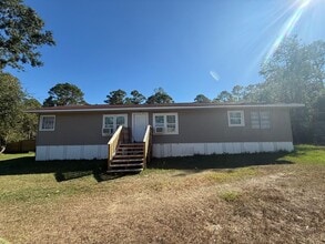 Building Photo - 110 Lindsey Lake
