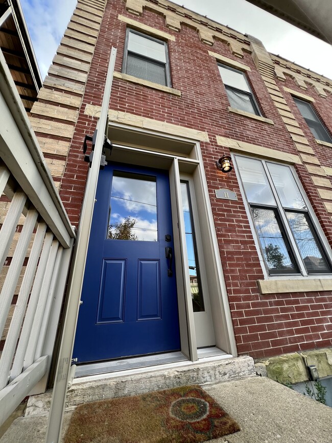 Building Photo - 11 W Starr Ave