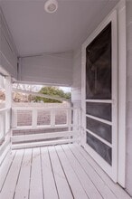 Building Photo - 200 W Caroline St