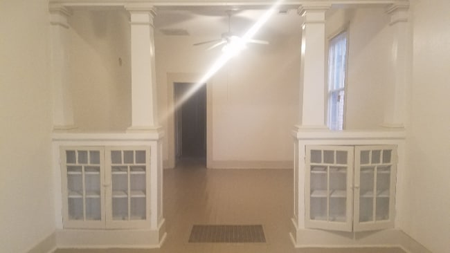 Building Photo - 1239 France St