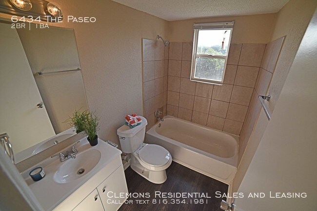 Building Photo - 6434 The Paseo