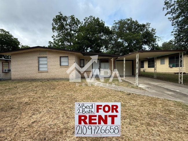 Building Photo - 230 Craigmont Ln