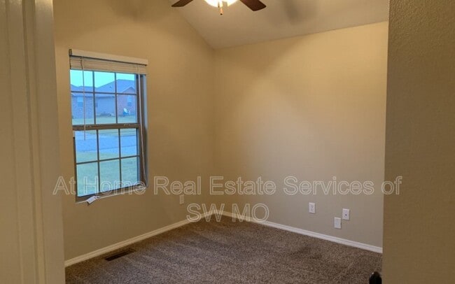 Building Photo - 672 Galileo Dr