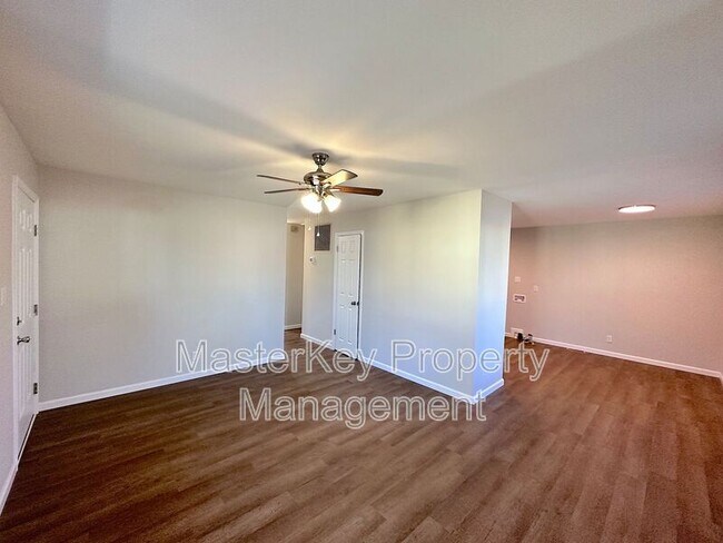 Foto del edificio - 2406 Quincy St