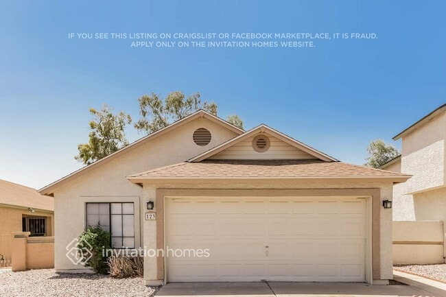 Building Photo - 921 S Val Vista Dr