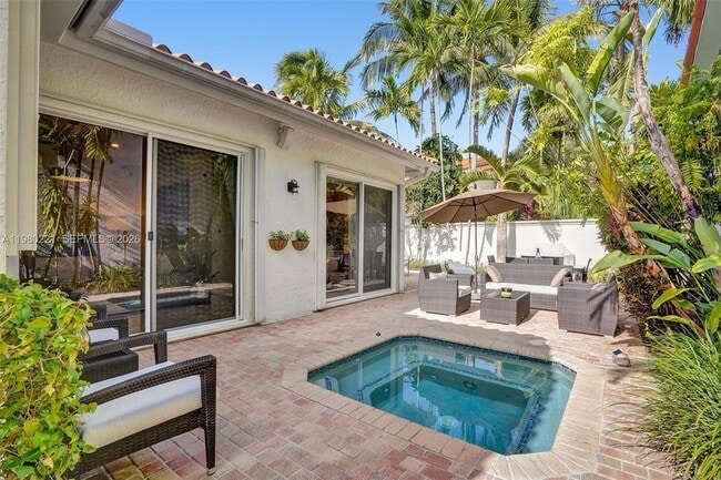 Foto del edificio - 1529 Shoreline Way